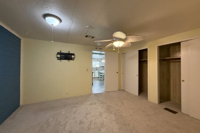 57 Colony Dr a Ellenton, FL Mobile or Manufactured Home for Sale